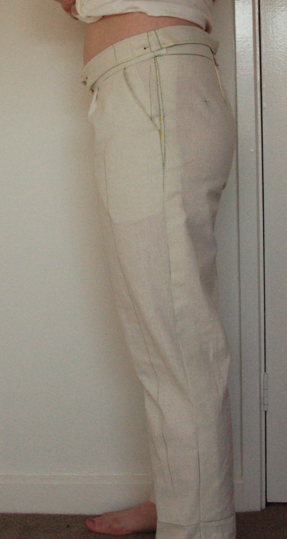 The side that has not been tampered with. I've noticed when I 'lock' my knees back, I get the drag lines going on.